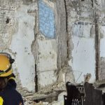 Bekannte Einkaufsstraße: Wand einsturzgefährdet? - Feuerwehreinsatz in Köln