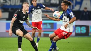 Fußball-Bundesliga: Bericht: St. Paulis Abwehrchef Smith von Leicester umworben