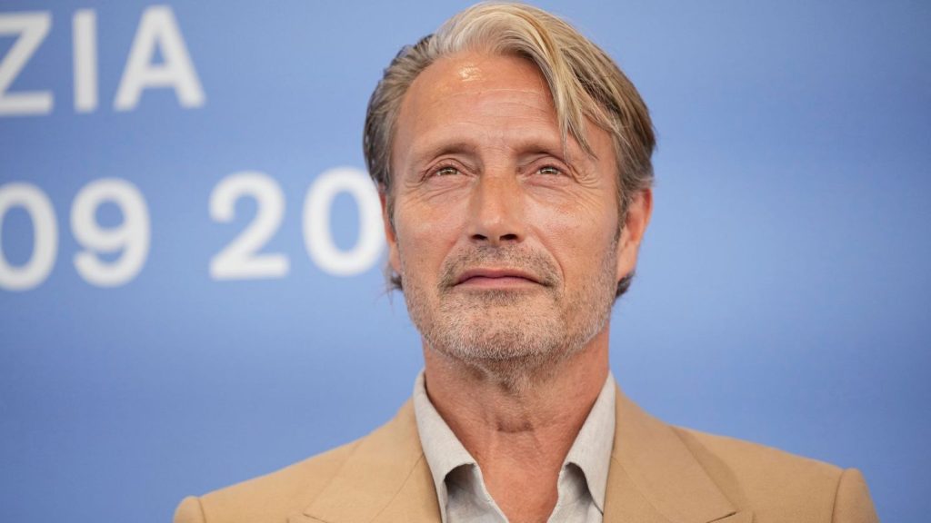Filmfestspiele: Mikkelsen: Dauerwelle "nicht gut für mein Sexleben"