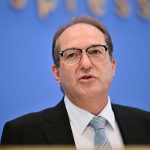 Asylpolitik: Dobrindt: 12.000 Zurückweisungen an den Grenzen seit Mai