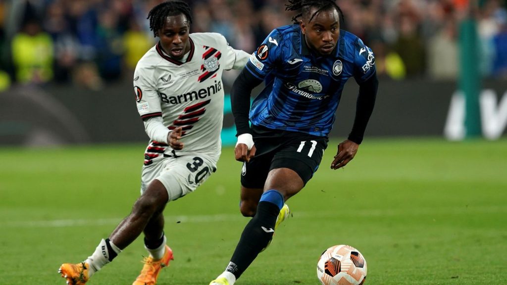 Fußball-Bundesliga: Medien: Wechsel von Jackson geplatzt - Bayern will Lookman