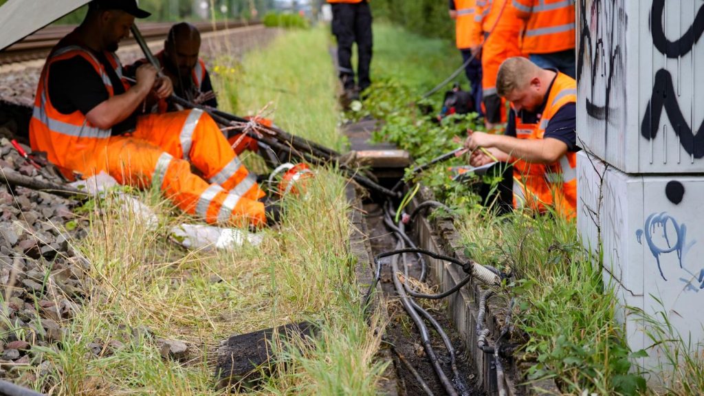 Nordrhein-Westfalen: Bahnstrecke nach Brandanschlag wieder frei