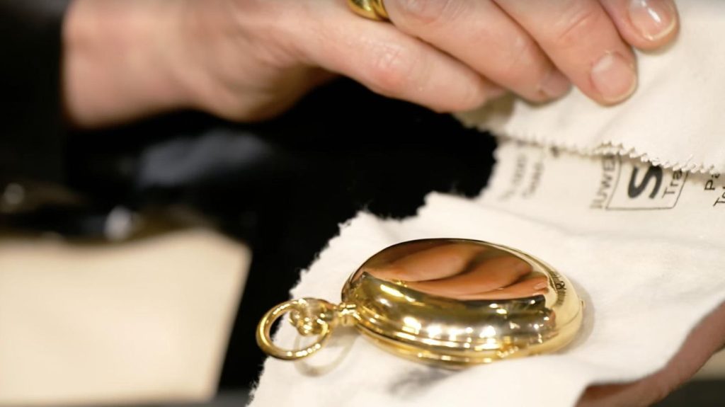 "Bares für Rares": Die Verkäuferin wünscht sich 3000 Euro – doch die Taschenuhr ist viel mehr wert
