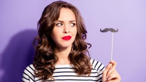 Haariges Problem: Damenbart entfernen – so werden Sie die lästigen Härchen wieder los