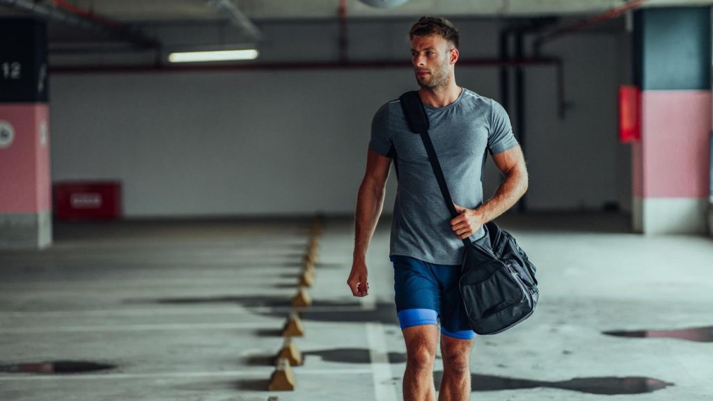 Duffle Bag: Heißer Deal bei Amazon: Adidas-Sporttasche zum Spitzenpreis ergattern