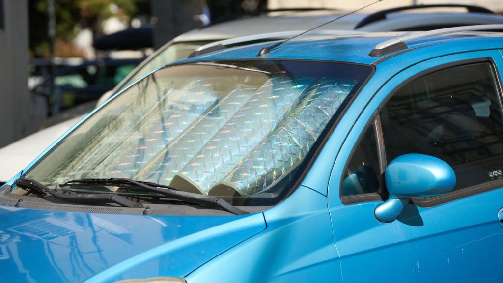 Bewusstlos in Auto gefunden: Kleines Kind stirbt in Krankenhaus an Hitzschlag