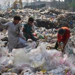 Verhandlungen in Genf: UN-Vertrag gegen Plastikmüll steht auf der Kippe