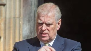 Prinz Andrew: Ghislaine Maxwell behauptet, Fergie habe ihren Ex-Mann an Epstein vermittelt
