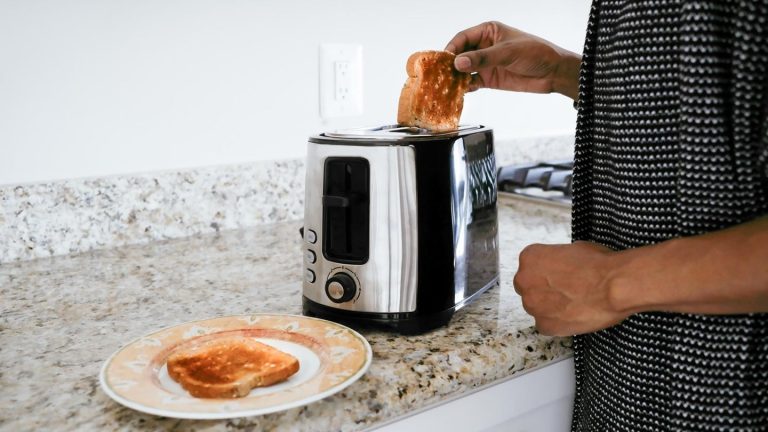 Küchenminis: Toaster, Eismaschine & Co.: Platzsparende Küchengeräte für kleine Haushalte