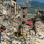 Erdbeben in Afghanistan: Einsatzkräfte suchen fieberhaft nach Verschütteten