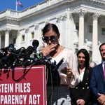 Epstein-Opfer appellieren an Trump und kündigen Liste von Komplizen an