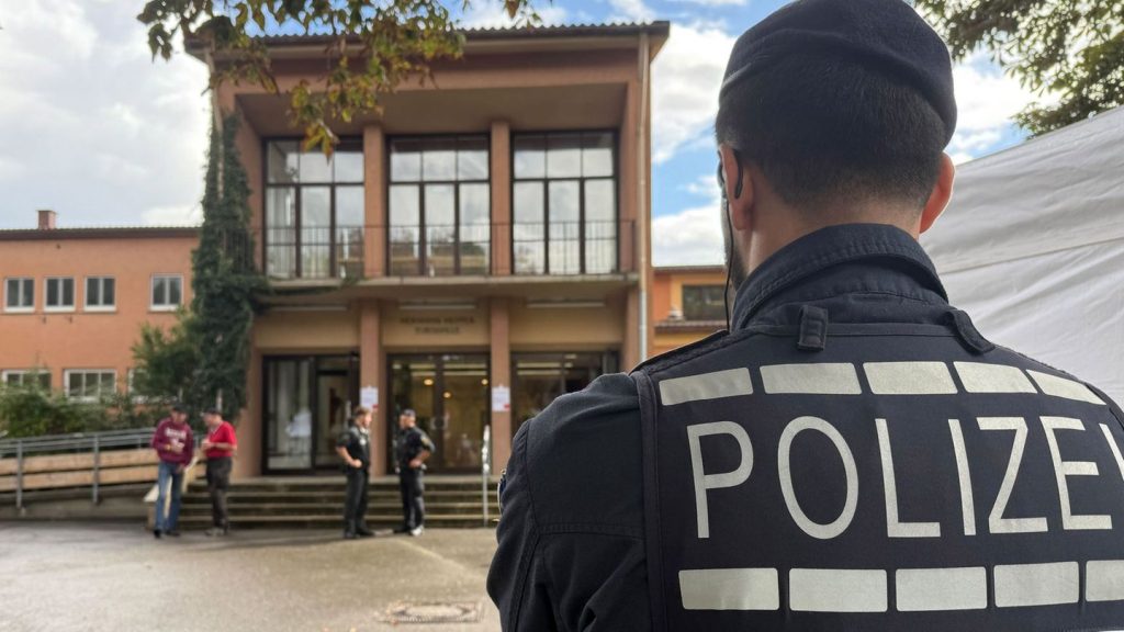 Umstrittene Diskussion: Massives Polizeiaufgebot wegen Streitgespräch in Tübingen