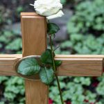 Betrüger nützen Trauer aus: Gefahr für Hinterbliebene: Kriminelle zielen auf Trauernde