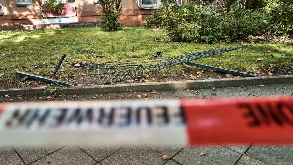 Verkehrsunfall: Autofahrer erfasst Radler am Mauerweg – ein Toter