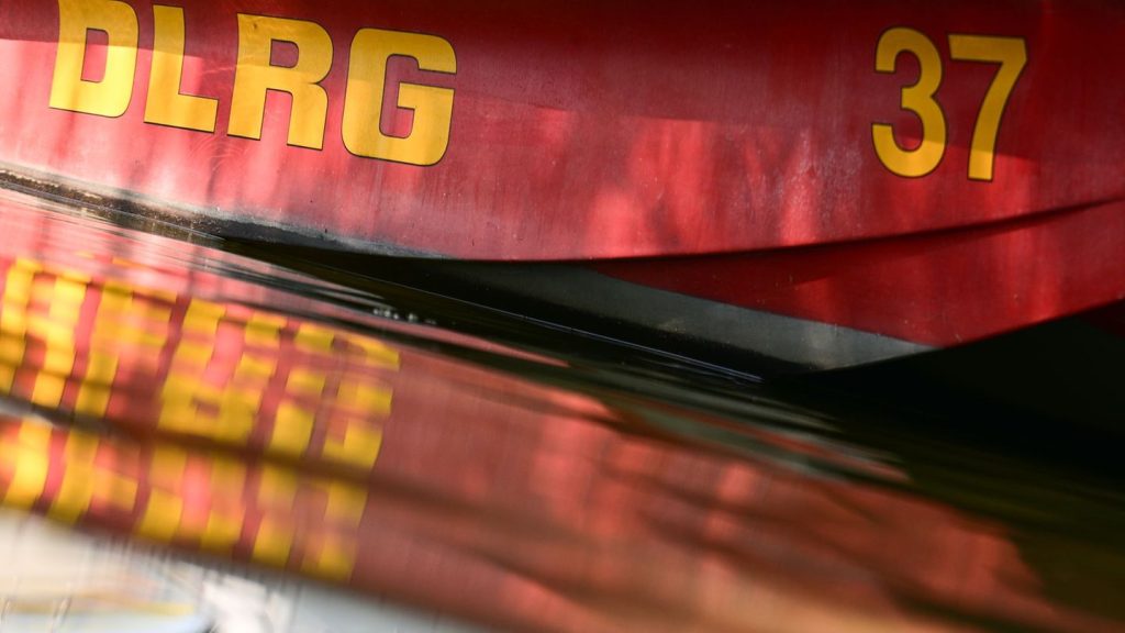 Rettungseinsatz: "Wir können schwimmen" - Kanufahrer müssen gerettet werden