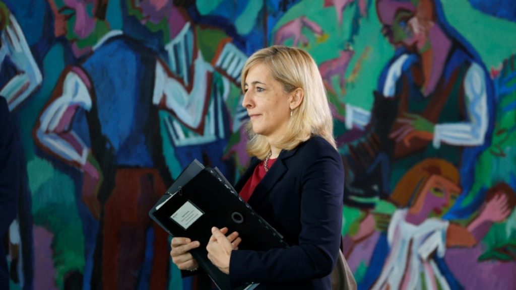 Ministerin Warken: Regierung noch uneinig bei Anpassung von Krankenhausreform