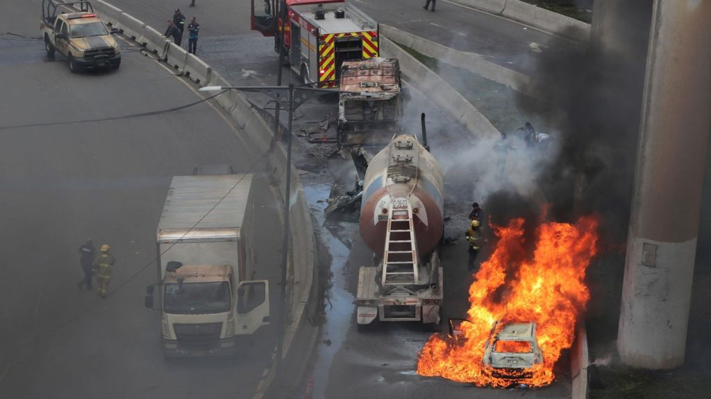 Unfälle: Mexiko: Acht Tote und 90 Verletzte nach Tankwagen-Explosion