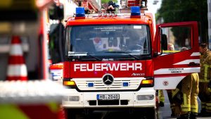 Bremerhaven: Fettexplosion in Küche: Türe aus Wänden gerissen