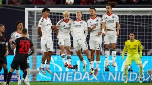 Bundesliga: "Sehr froh": Bayer schlägt Frankfurt bei Hjulmand-Debüt