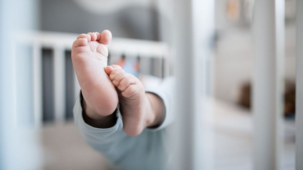 Verkehr: Baby erblickt auf der Autobahn das Licht der Welt