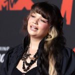 Lola Young: Sie spricht offen über Kokainkonsum