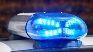 Unfall: Autofahrer übersieht Motorroller - Mann schwer verletzt
