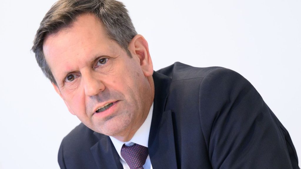 Auto: Ministerpräsident Lies für Abkehr vom Verbrenner-Aus