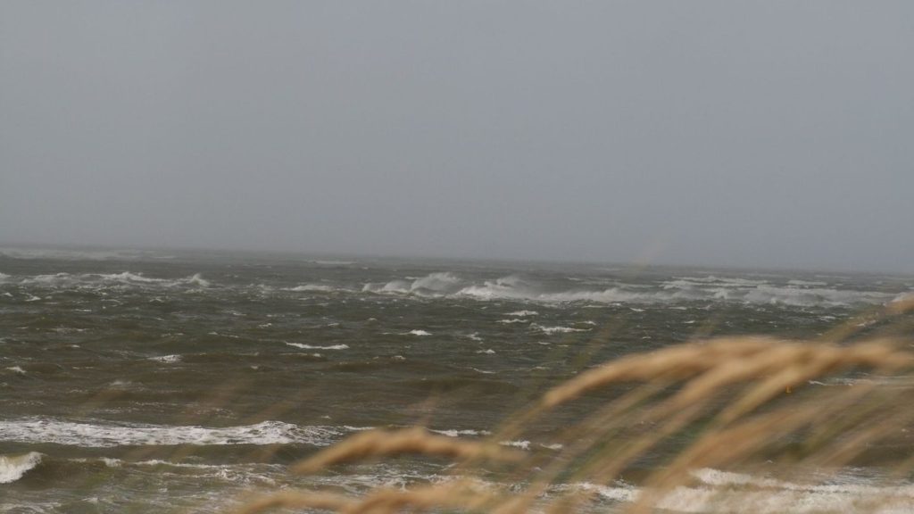 Wetter im Norden: Erster Herbststurm an der Küste - keine Fahrt nach Helgoland
