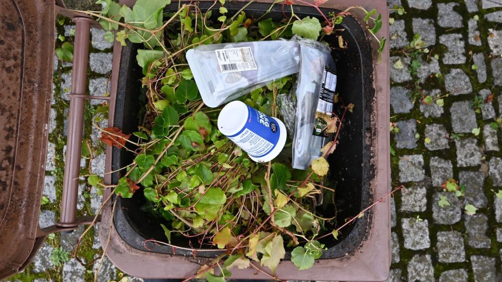 Bloß kein Plastik: Verschärfte Kontrollen von Biotonnen im Südwesten