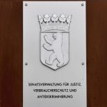 Berliner Justiz: Schutzwesten für Gerichtsvollzieher in Berlin