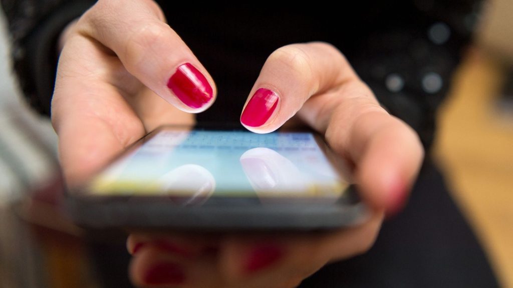 Online-Betrug: Love-Scamming: Drei Opfer um mehr als 100.000 Euro betrogen