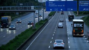 Fehlendes Geld gefährdet Ausbau von Straße und Schiene - Länder fordern Abhilfe