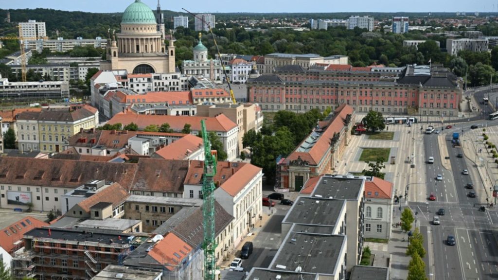 Parteilose Kandidatin Aubel bei OB-Wahl in Potsdam vorn - Stichwahl gegen SPD