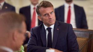 Emmanuel Macron: Er muss wegen Donald Trump warten