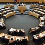 Landesfinanzen: Thüringen plant neuen Ausgabenrekord - Haushalt im Landtag