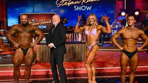 Auftakt zur "Stefan Raab Show": Muskeln so weit das Auge reicht