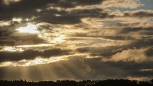 Regen lässt nach: Wochenende bringt freundlicheres Herbstwetter