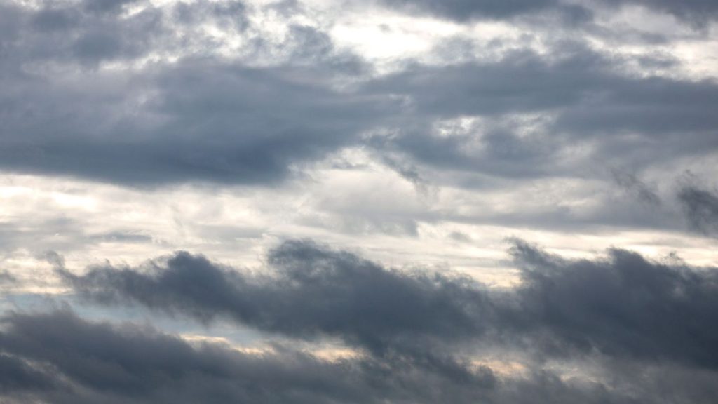 Wetter: Grau und kühl in Hessen - Regen lässt am Abend nach