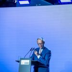 Verkehr und Klima: Merz will Verbrenner-Aus kippen
