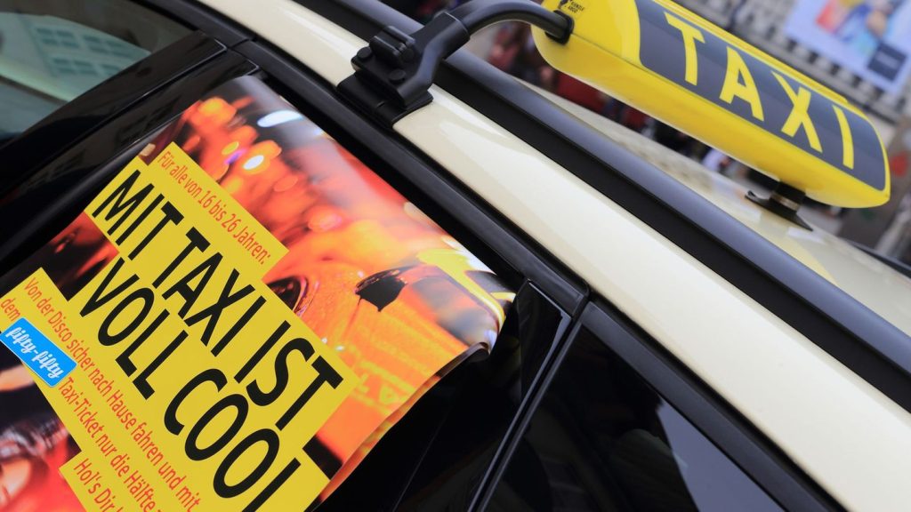 Verkehrssicherheit: Aus für das "Fifty-Fifty-Taxi-Ticket" zum Jahresende