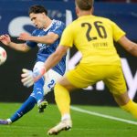 2. Fußball-Bundesliga: Porath schießt Schalke auf den Aufstiegsplatz