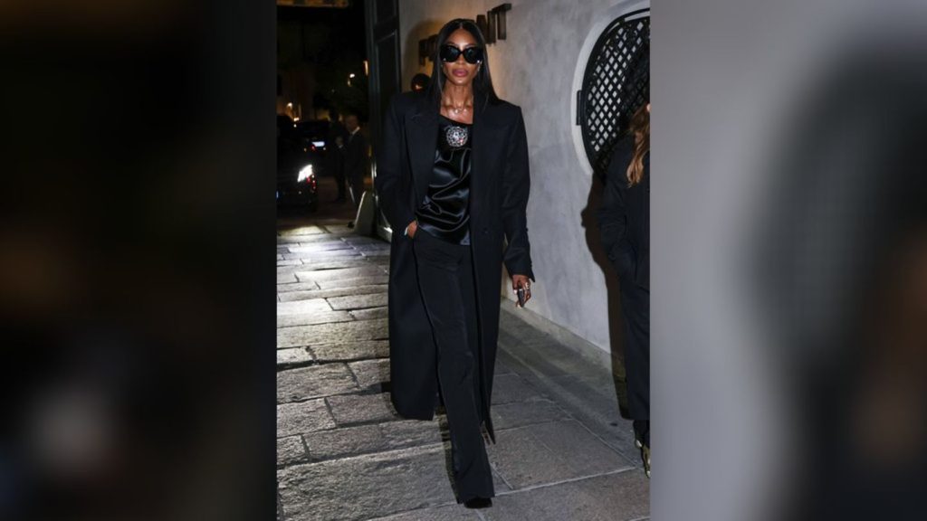 Naomi Campbell: Ganz in schwarz in Mailand