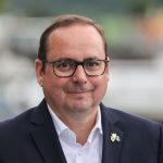 Kommunalwahl: Dritte Amtszeit: Kufen bleibt Oberbürgermeister in Essen