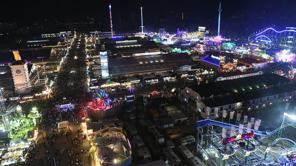 Oktoberfest: Gegen Geld in geschlossene Wiesn-Zelte? Ordner verdächtig