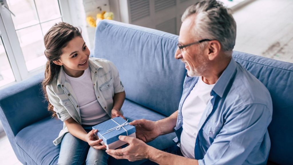 Geburtstag & Co.: Geschenke für Teenager: Worüber freuen sich Jugendliche?