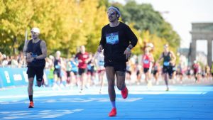 Prominenter Starter: Harry Styles lief den Berlin-Marathon mit – unter falschem Namen