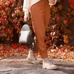 Boots, Stiefel & Co. : Schuhtrends im Herbst 2025: Schritt für Schritt in die gemütliche Jahreszeit
