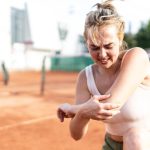 Sportmedizin: Was gegen blitzartige Schmerzen im Ellenbogen hilft