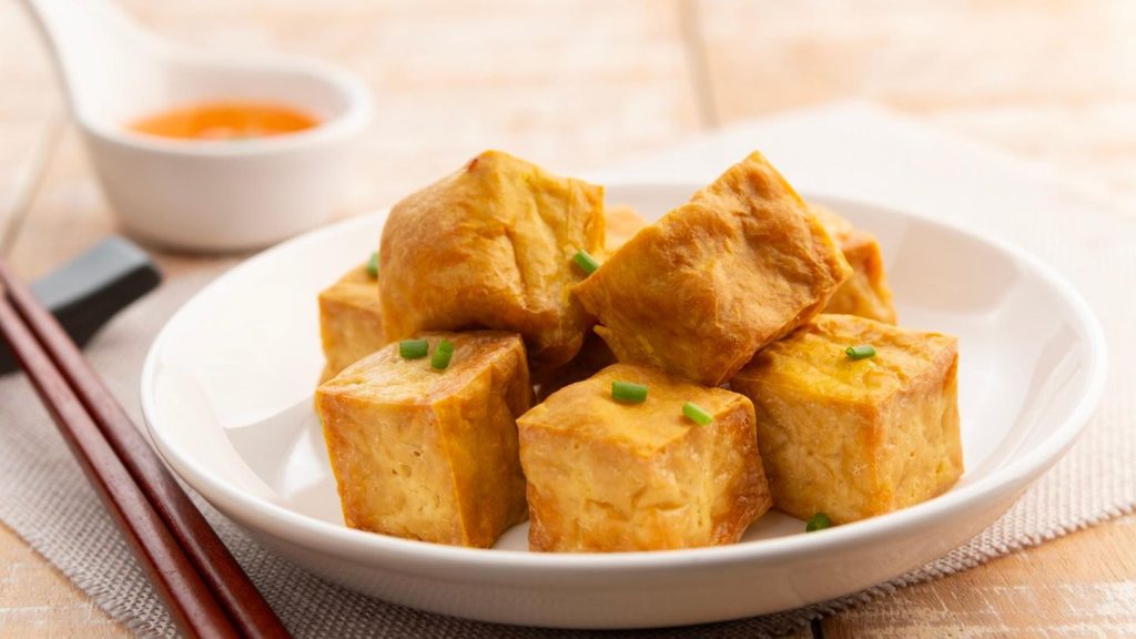 Rezepte: So zaubern Sie aus Tofu im Airfryer krosse Knusper-Würfel