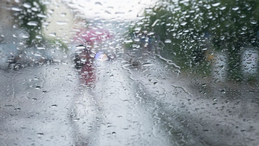 Wetterbericht: Sturm und Starkregen: Wochenendwetter zum Zuhause bleiben